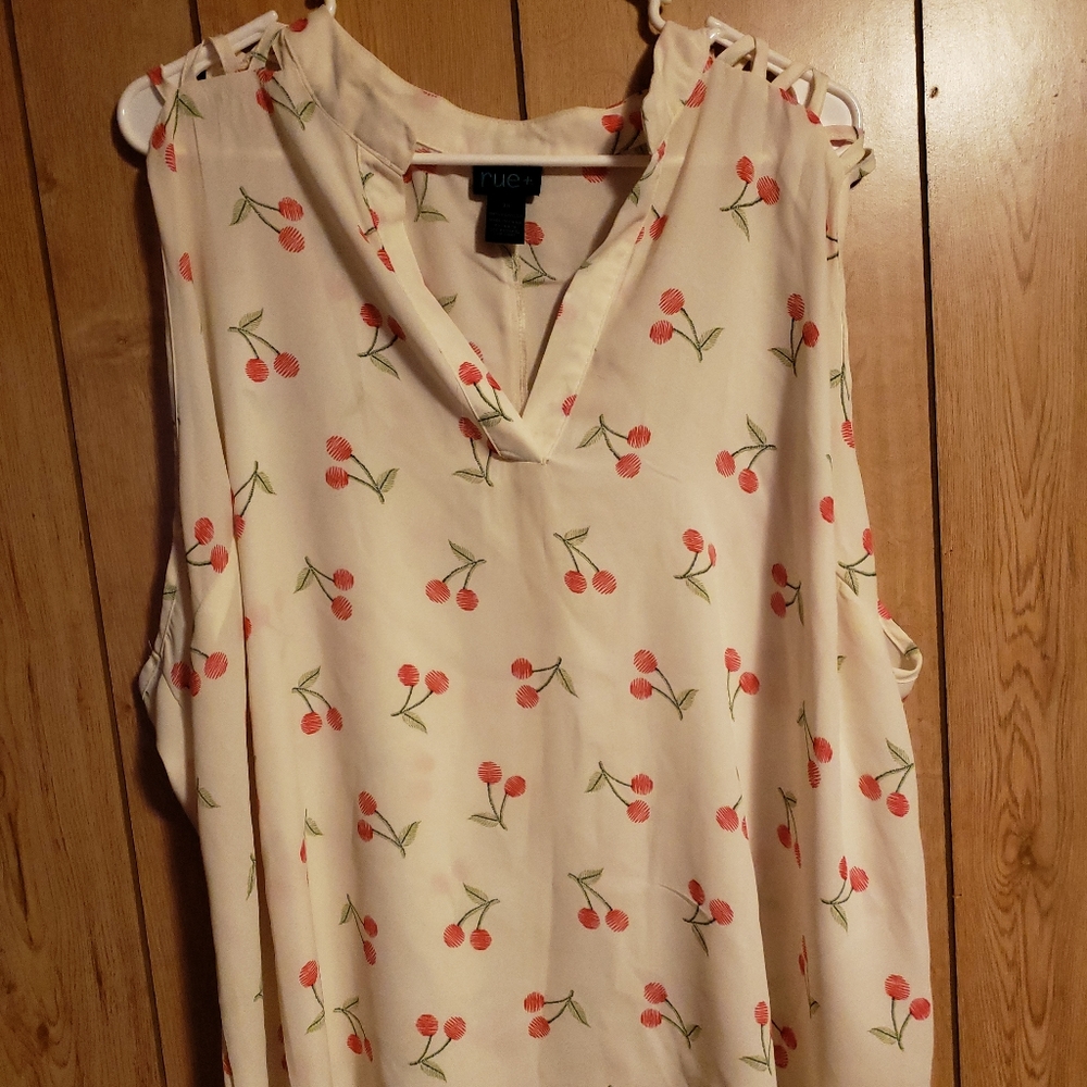 Rue 21 Top